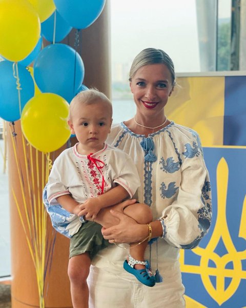 Василиса Фролова, українська ведуча, українці за кордоном, українці в дубаї, дубай, оае