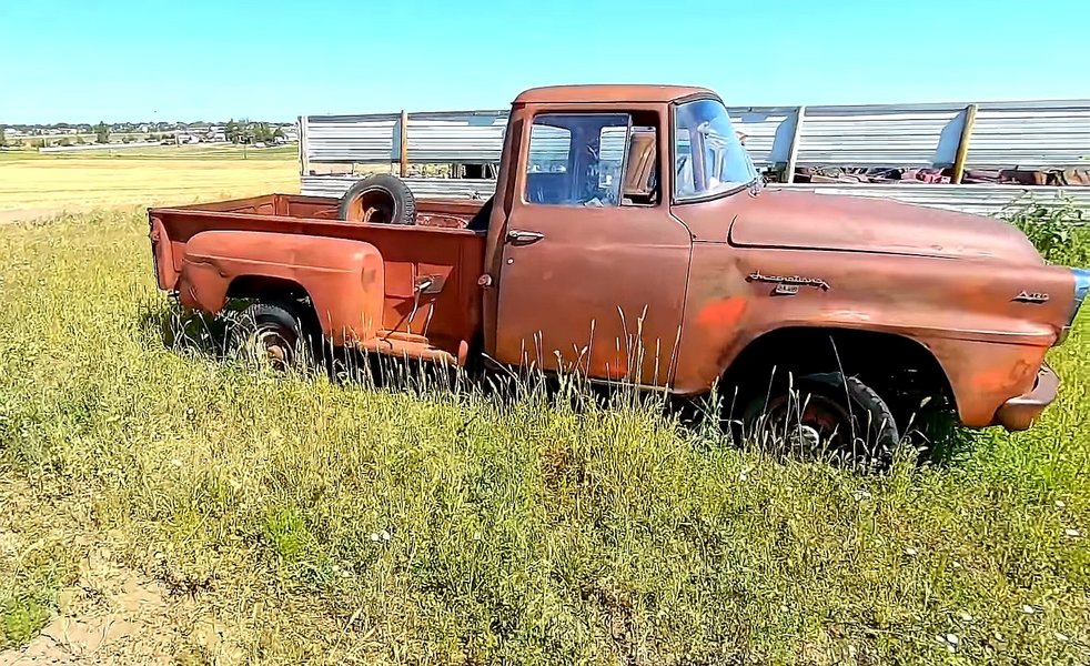 Пикап International, ретро авто, коллекция авто, заброшенные авто