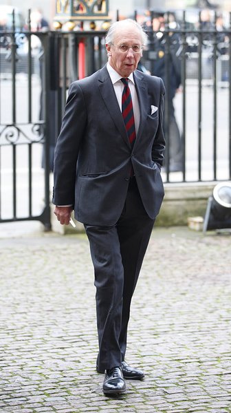 лорд Роберт Феллоуз, забор