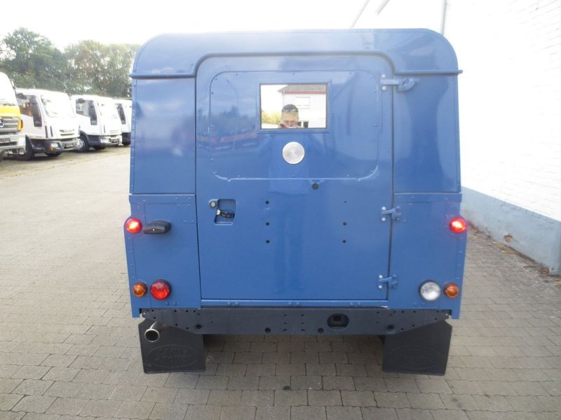 Бронированные внедорожники Land Rover Defender, бронемобили, внедорожники Land Rover Defender