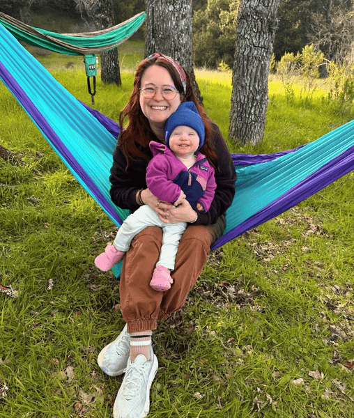 Женщина пригласила 487 человек на день рождения, день рождения, дочь, ребенок, небольшой праздник, контакты из телефона