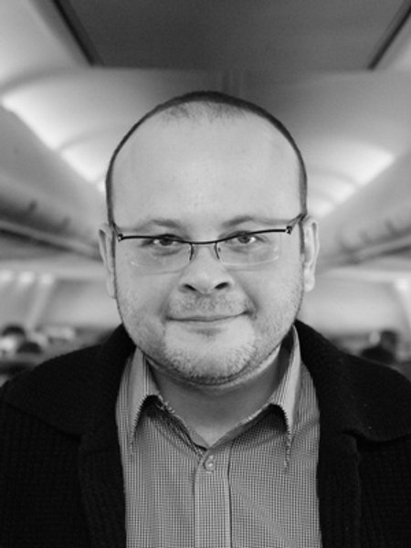 

Дмитрий Бавильский — известный российский писатель, критик, культуртрегер; лауреат премий журнала "Новый мир" (2006, 2009), премии Андрея Белого (2014). Родился и вырос в Челябинске, живет в Москве. Сейчас ведет отдел прозы в сетевом журнале "Окно", редактор нескольких разделов в газете The Art Newspaper Russia
