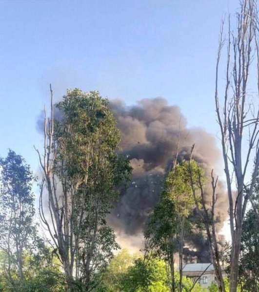 луганск фото, взрыв в луганске только что, взрыв в луганске, взрыв в луганске фото, луганск черный дым