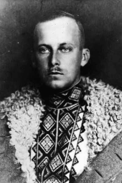 Василь Вишиваний у вишиванці