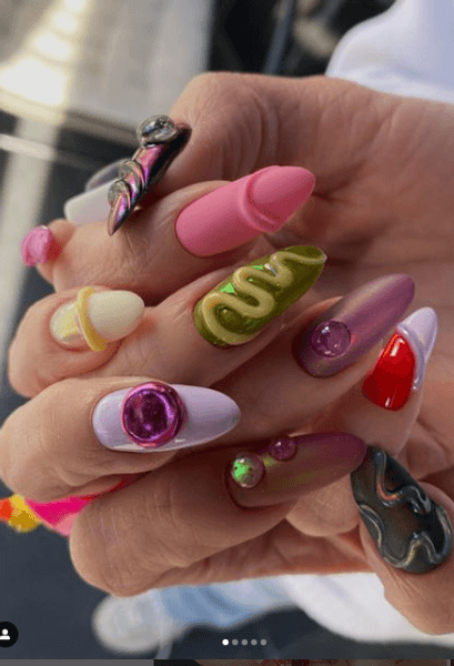 Объемный маникюр