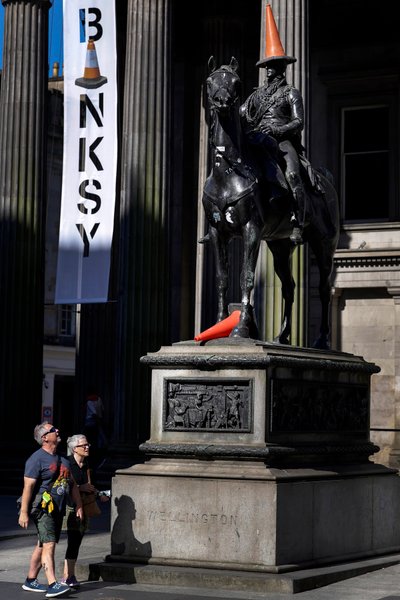 бенкси, виставка, графіті, очі