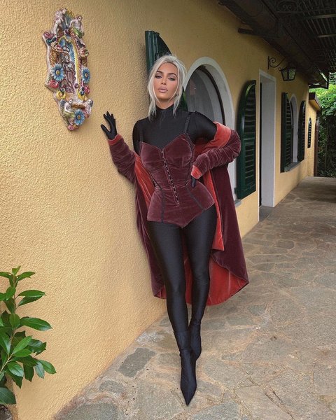 Ким Кардашьян, наряд, новый тренд, модные тренды, многослойный наряд