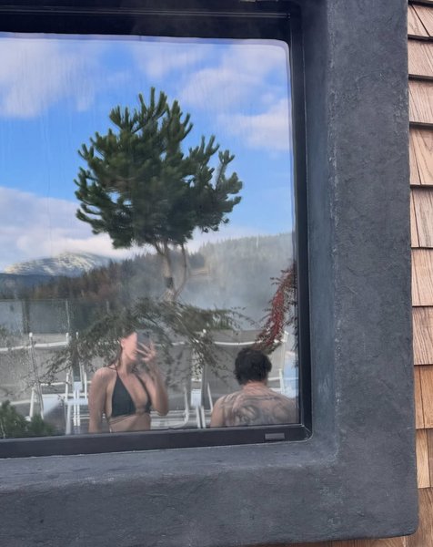 стосунки Нікітюк