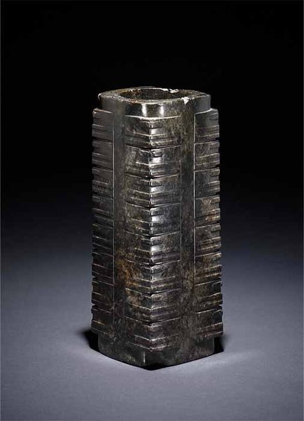 древнекитайские реликвии конг, культура Лянчжу, неолитические артефакты, ритуальные предметы, нефритовые артефакты, древнекитайские цивилизации, культурные верования, духовное значение, древние погребальные предметы