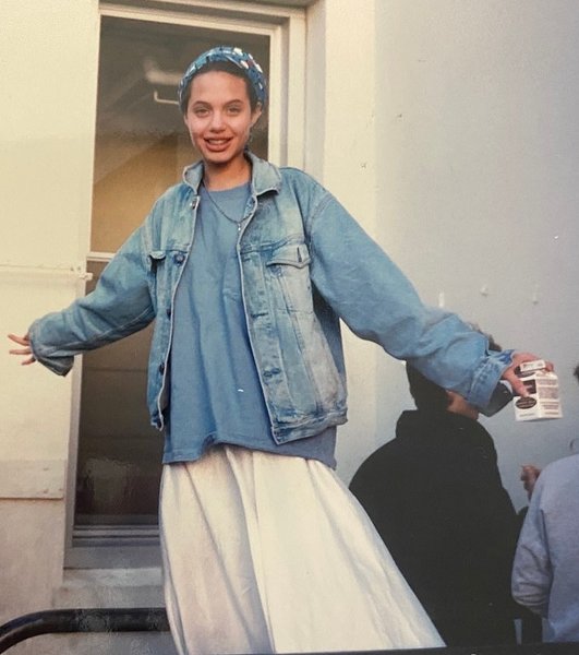 анджелина джоли