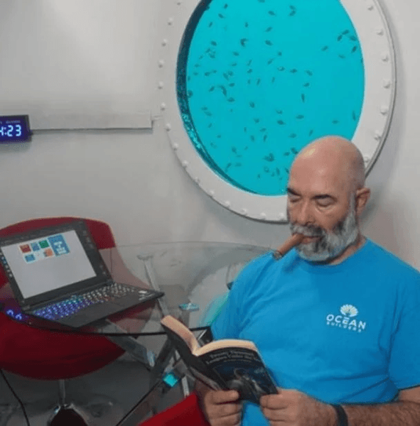 Чоловік живе 60 днів під водою, новий рекорд, 60 днів живе в підводній капсулі, життя під водою, світовий рекорд, Рюдігер Кох