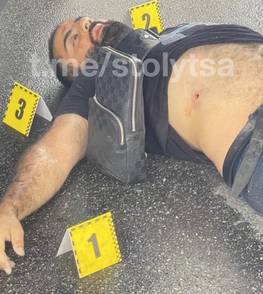 Чоловіка застрелили на вулиці Новаторів