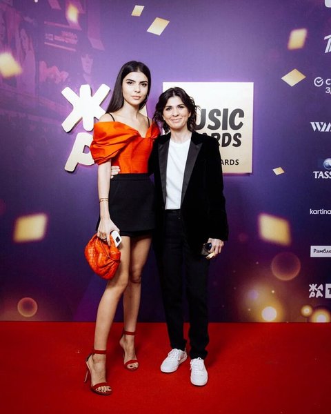 Нателла Крапивина, дочь, дочь софия