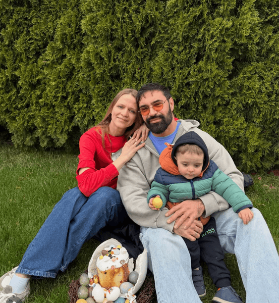 Віталій Козловський з дружиною та сином