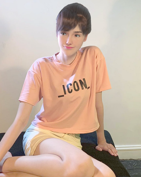 Модель-ІІ, Таласія Пов Модель-ШІ, Таласія Пов, модель, красуня, дівчина створена на базі ШІ, штучний інтелект, реклама, гроші, соцмережі, підписники