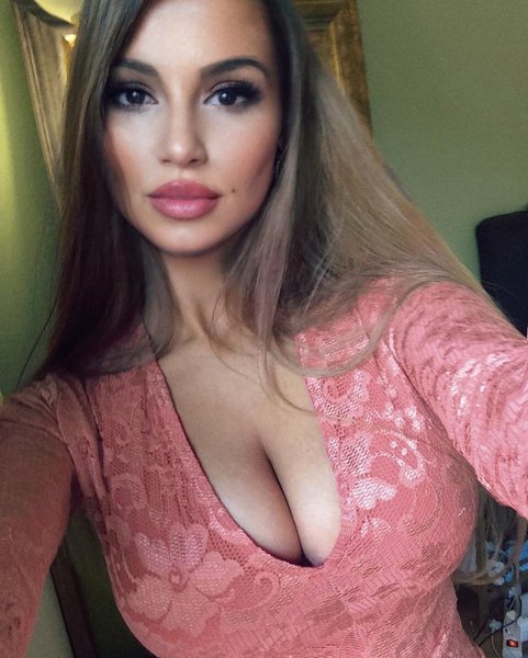 Зникла безвісти модель, Інес Елен, модель, блогер, сумніваються в існуванні, багато брехала, підписники, крадіжка фотографій,