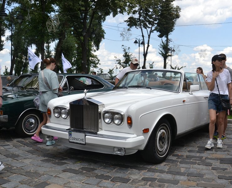Rolls-Royce Corniche, ретро-авто, ретро-слет, Old Car Land, автофестиваль