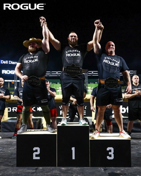 Алексей Новиков, Алексей Новиков на пьедестале, спортсмен Алексей Новиков