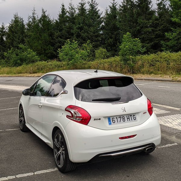 Peugeot 208 GTi