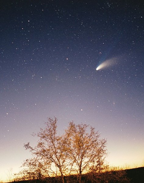 комета C/1995 O1 (Хейла — Боппа) Велика комета 1997 року