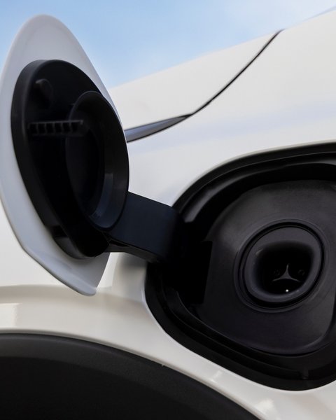 зарядный порт NACS