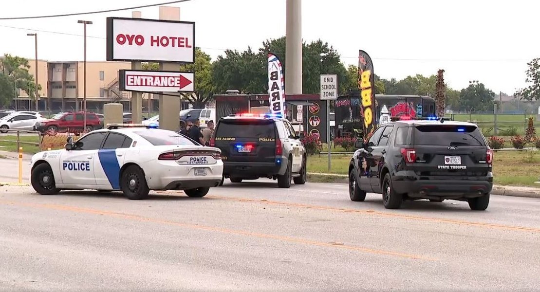 Сан-Антонио, военная база, стрельба,