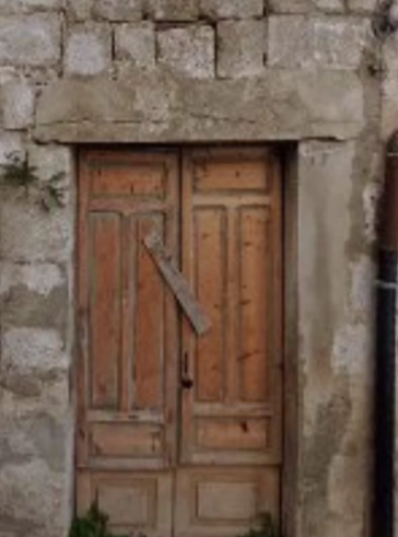 Врата преди ремонта