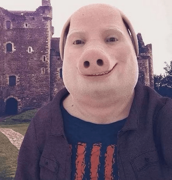 Людина з обличчям свині, John Pork, AirDrop, моторошне зображення, розіграш, новий мем, соцмережі, морда свині, гібрид,