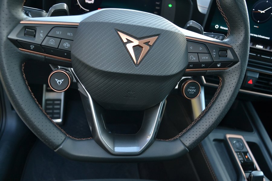 Руль CUPRA Formentor