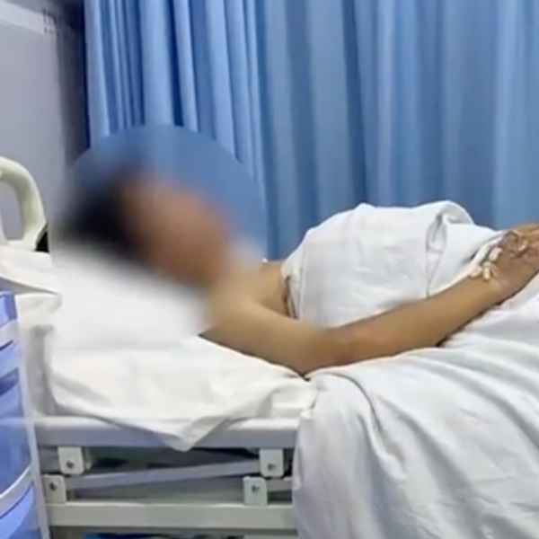 Увеличение груди обманом, в Китае 19-летнему парню увеличили грудь, мошенническая схема, прямые трансляции