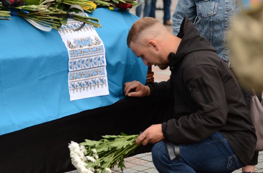 Юрий Ледяев