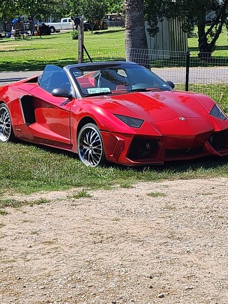 Реплика Lamborghini Aventador