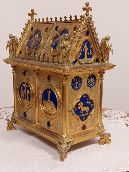 кровь христа реликвия, кровь христа, аббатство в фекане, проклятие