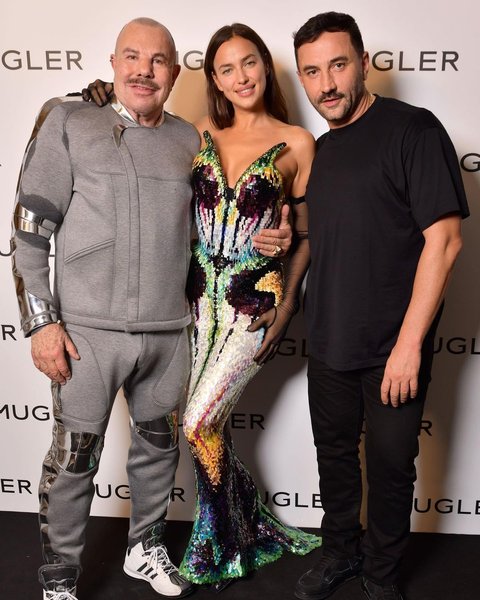 ирина шейк, риккардо тиши, тьерри мюглер