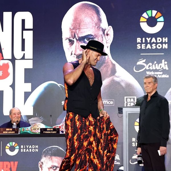 Усик – Фьюри