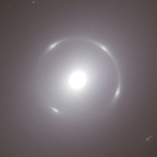 кольцо Ейнштейна NGC 6505