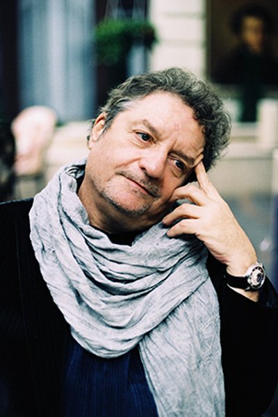 

Павел Верников: "Рихтер однажды вообще хотел отказаться от концерта, потому что его имя было набрано огромным шрифтом, а имена всех остальных — мелким"
