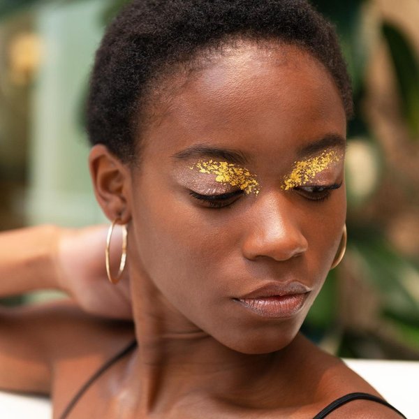 золотые тени, тренды макияжа, модный макияж, модные тренды, зимний макияж