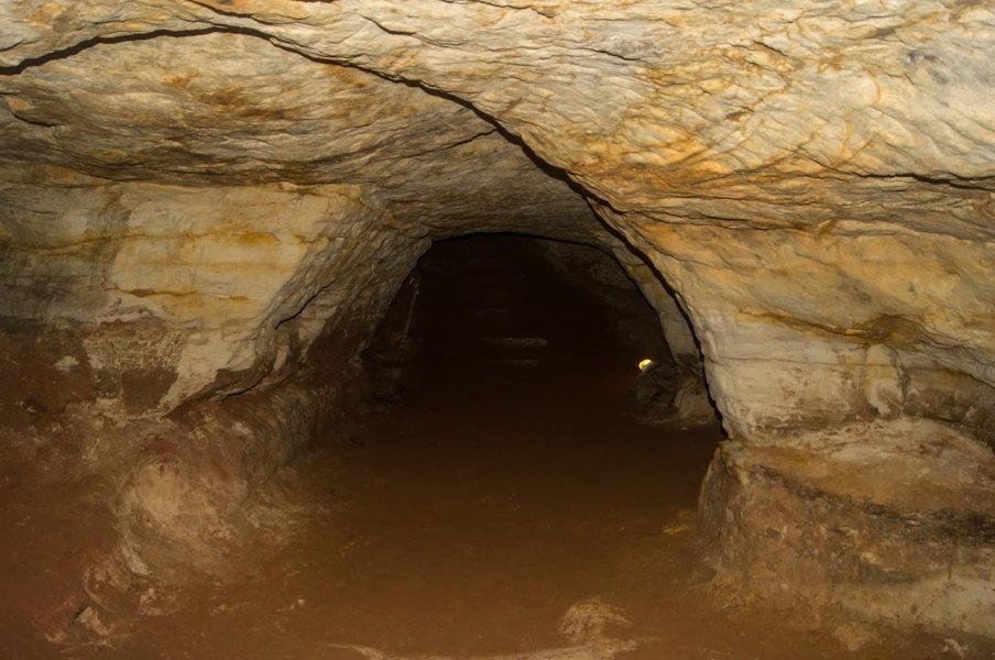 штучна печера, тунель, Карпати