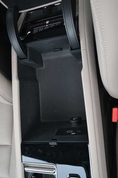 бокс Volvo XC90, новий Volvo XC90, кросовер Volvo, Volvo XC90 2025, гібрид Volvo XC90