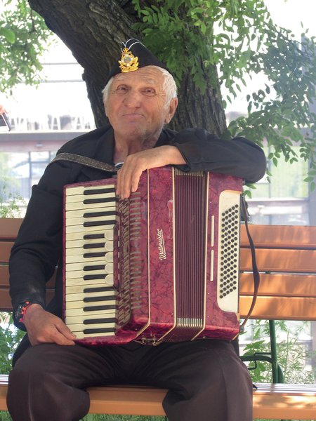 

Бывший моряк из Ленинграда Крокодил Гена 50 лет живет в Одессе и считает ее лучшим местом на земле
