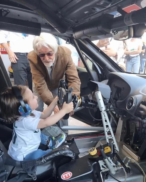 Берни Экклстоун, сын эйс, экклстоун сын