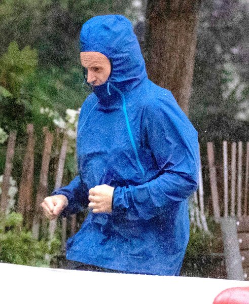 Джонни Ли Миллер, актер, Нью-Йорк, пробежка