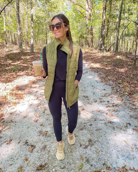 Стеганый пуховик, тренд сезона, модный пуховик, жилет