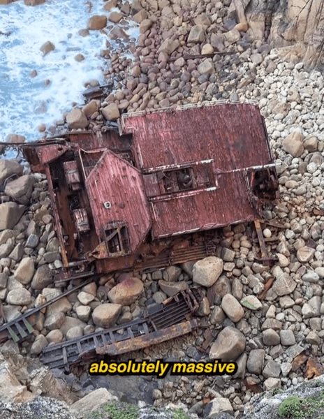 Затонулий корабель, останки корабля, затонуле судно, Google Earth, чоловік вирушив на пошуки корабля, RMS Mülheim