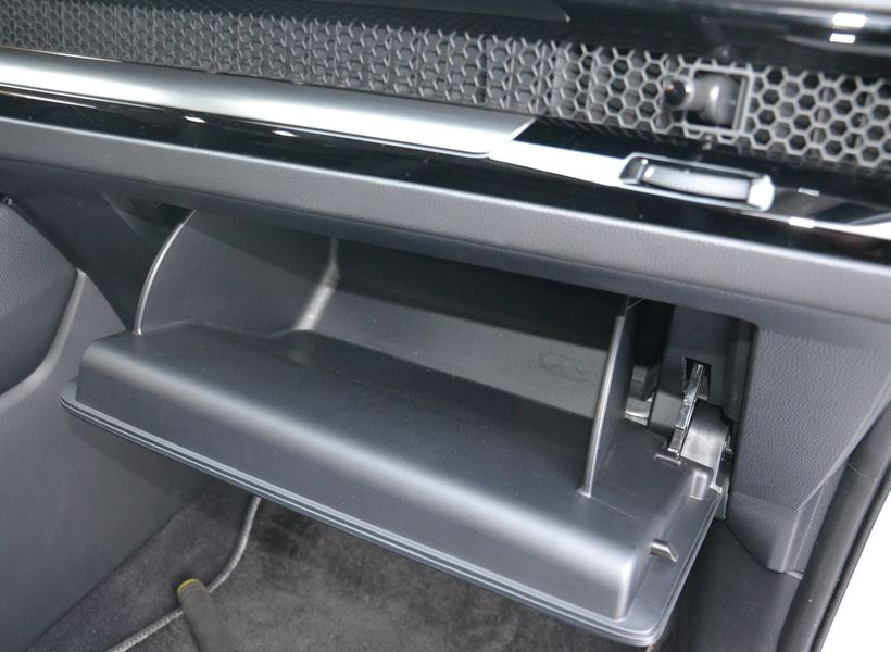 бардачок Honda CR-V, Honda CR-V, новая Honda CR-V, кроссовер Honda, Honda CR-V в Украине, гибрид Honda