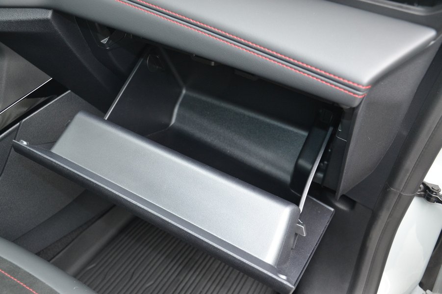 бардачок Ford Puma, новый Ford Puma, кроссовер Ford, Ford Puma 2025, Ford Puma 2025