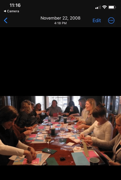 Жуткий снимок на телефоне, облачное хранилище, форум, Reddit, жуткое фото, не делал снимок, впервые увидел фото, женщины на фото