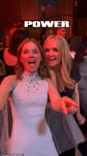 Виктория Адамс, Мелани Браун, Мелани Чисхолм, Джери Халлиуэлл, Эмма Бантон, виктория бекхэм, джери хорнер, спайс герлз, день рождения, юбилей