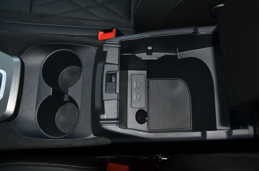 подлокотник Nissan Qashqai, Nissan Qashqai, новый Nissan Qashqai, кроссовер Nissan, Nissan Qashqai 2024